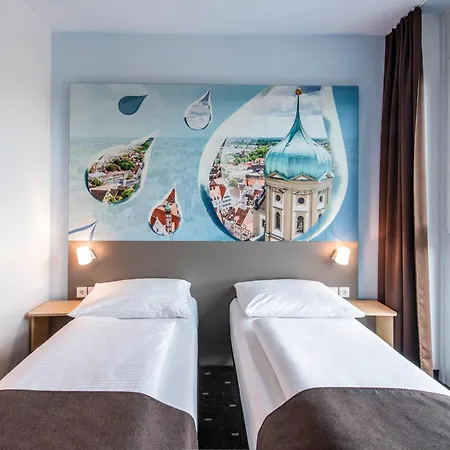 Hotel Augsburg-nord 3*