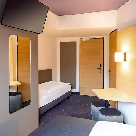 Augsburg-nord Otel 3*