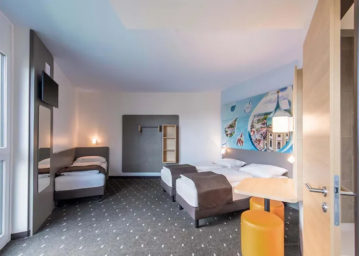 Hotel Augsburg-nord 3*